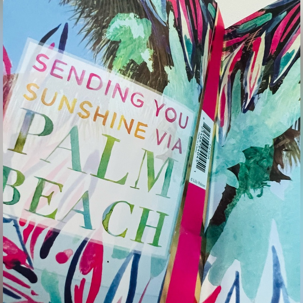 Lilly Pulitzer Vibrant Journal with Pink and Green Accents - Picture 4 of 5